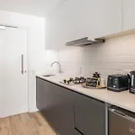 Woodstock 2 Bedroom Aptmts On Albert Views Parking