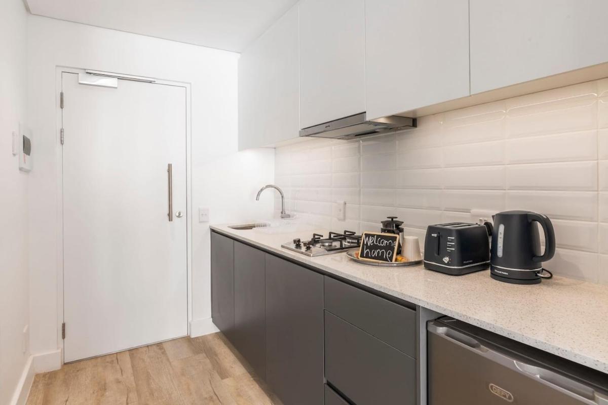Woodstock 2 Bedroom Aptmts On Views Parking * Kapstadt
